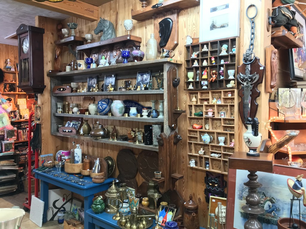 Le Coin de La Bohème | 391 Rue Saint-Isidore, Saint-Lin - Laurentides, QC J5M 2S8, Canada | Phone: (514) 792-0143