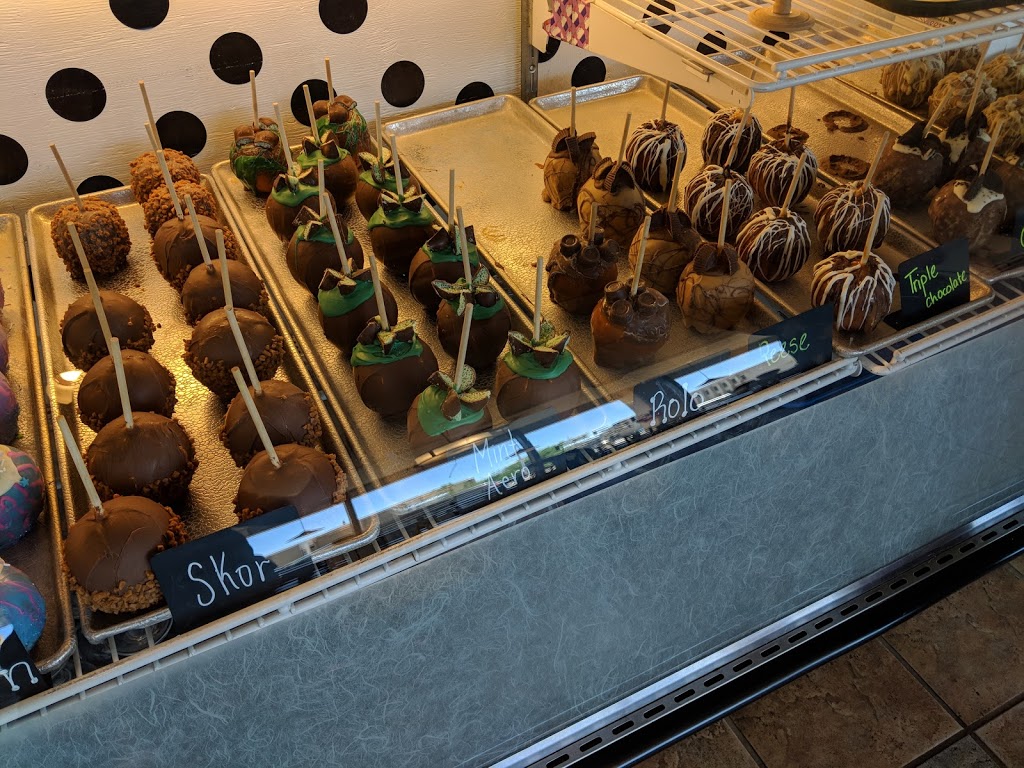 Fresh & Sweet | 2500 Victoria Ave, Regina, SK S4P 2T5, Canada | Phone: (306) 751-2233
