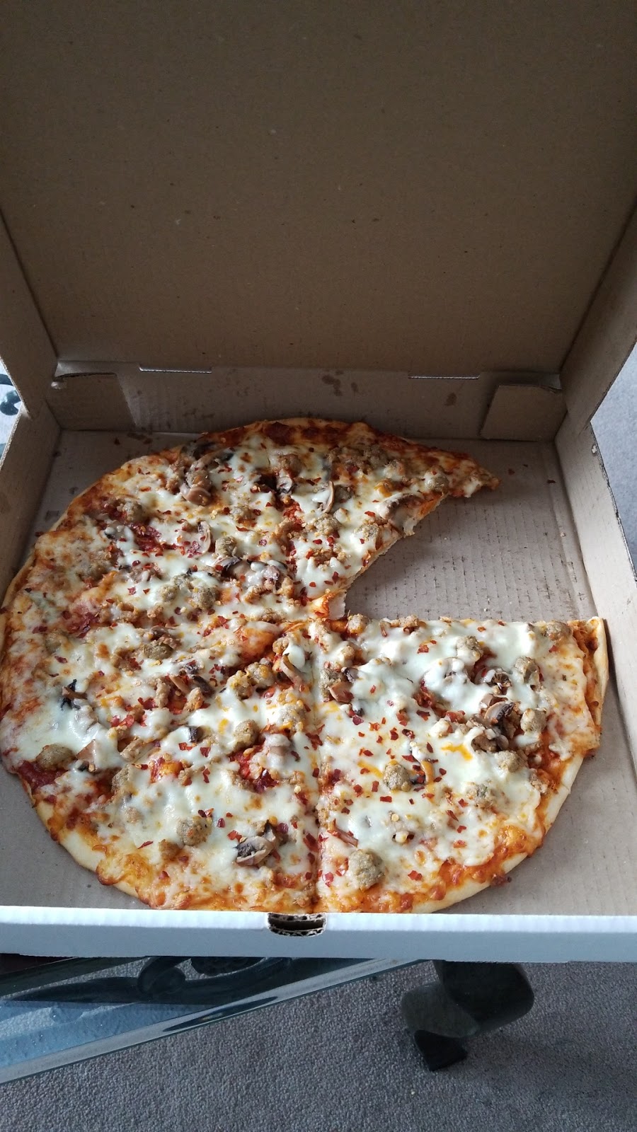 Classic Star Pizza | 5-1320 Concordia Ave E, Winnipeg, MB R3W 0G6, Canada | Phone: (204) 615-8383