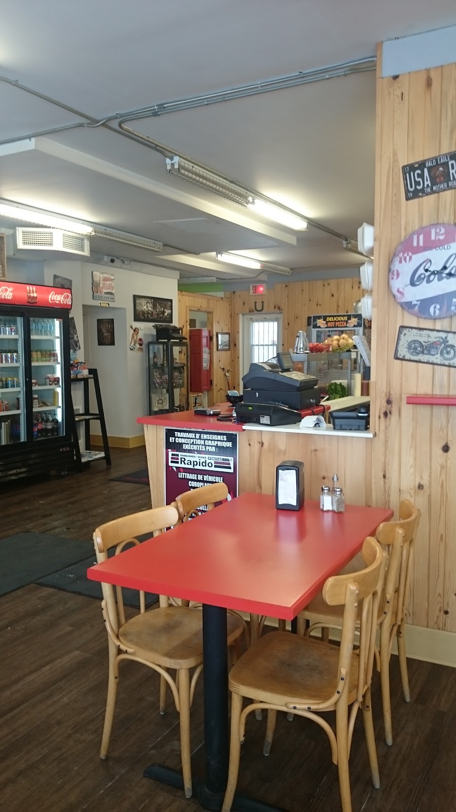 Casse Croute Chez Sylvie | 3000 QC-148, Luskville, QC J0X 2G0, Canada | Phone: (819) 455-1055