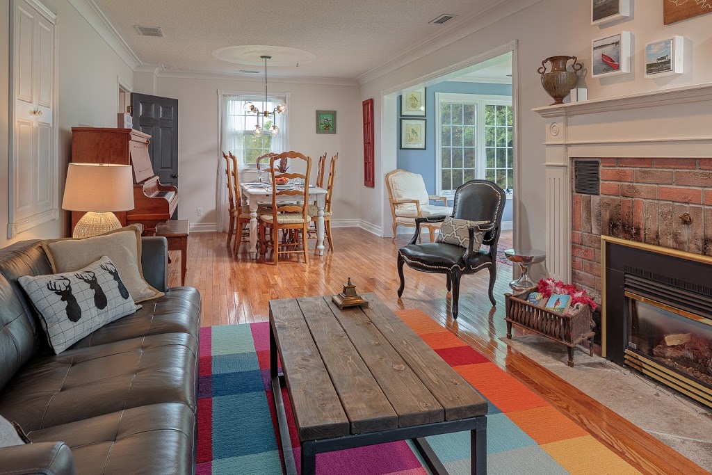 Hudson House Prince Edward County | 1720 Prince Edward County Rd 2, Bloomfield, ON K0K 1G0, Canada | Phone: (416) 271-7680