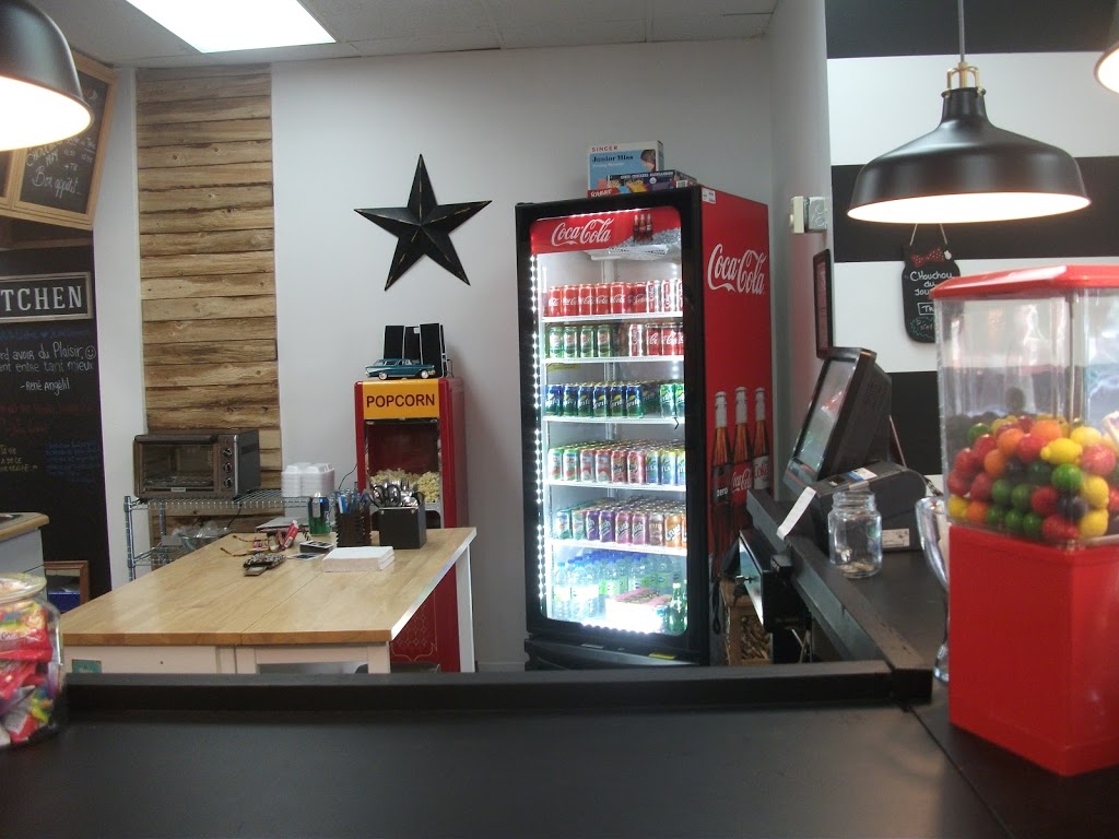 Miss Chouchou | 1450 Rue Edmond Guillet, Marieville, QC J3M 1G5, Canada | Phone: (450) 708-0877