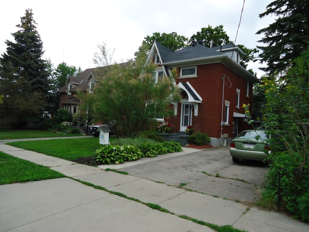 Little Free Library 83 Patricia Ave | Patricia Ave, Kitchener, ON N2M 1J3, Canada