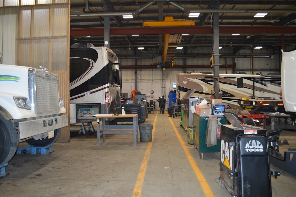 New West Truck Centres | 8046 Edgar Industrial Crescent, Red Deer, AB T4P 3R3, Canada | Phone: (403) 309-8225