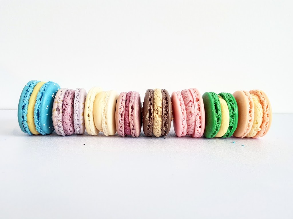 Queen City Cakes | 105 - 1275 Broad St, Regina, SK S4R 1Y2, Canada | Phone: (639) 571-1776