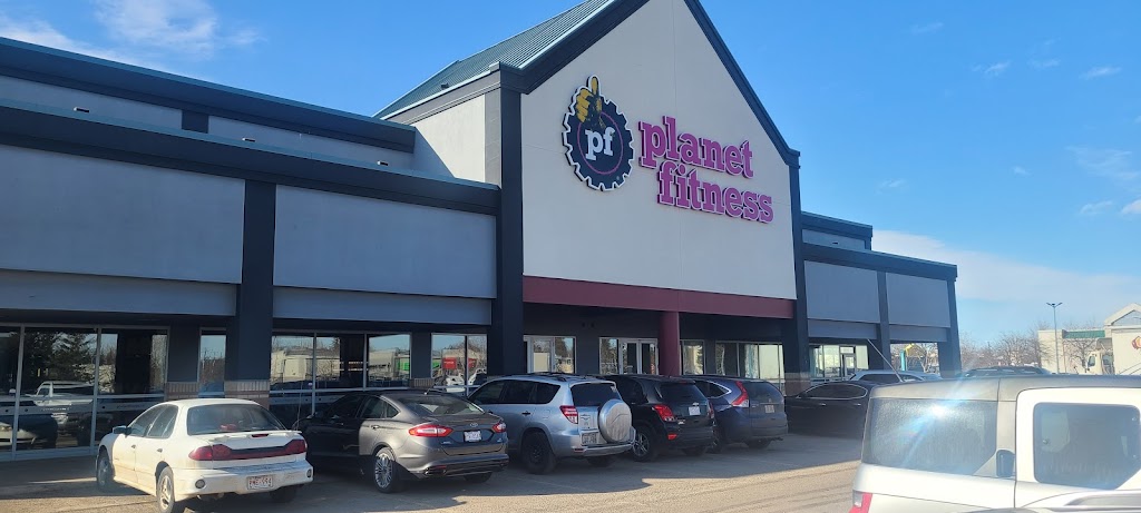 Planet Fitness | Mayfield Common Northwest, Edmonton, AB T5P 4B3, Canada | Phone: (780) 809-1373