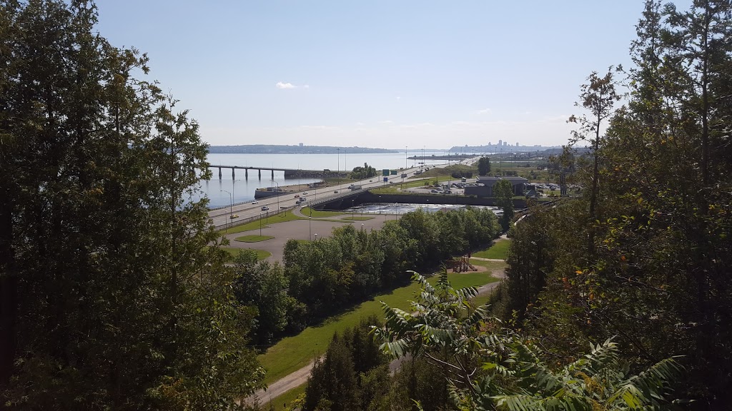 Parc de la Cimenterie | 164 Rue Latouche, Québec, QC G1E 0B8, Canada | Phone: (418) 641-6045