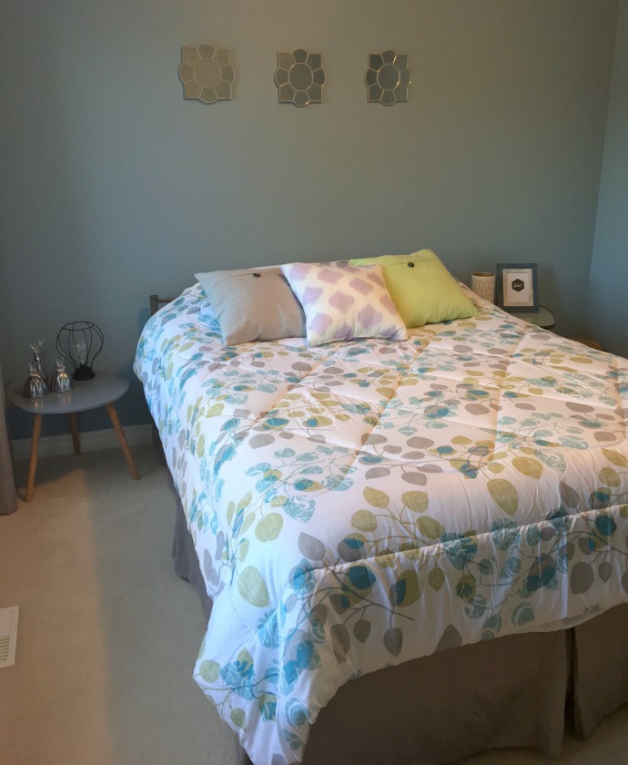 Blue Moose Recycled Paint | 940 Chippawa Creek Rd, Niagara Falls, ON L2E 6S5, Canada | Phone: (877) 593-2600