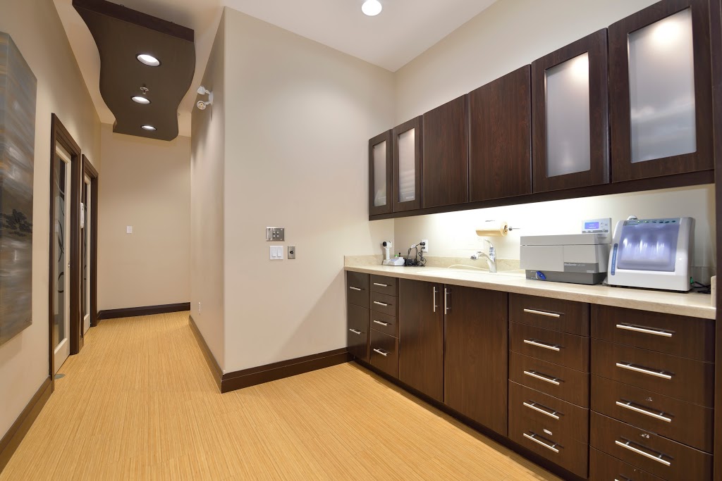 Dawson Dental Centre | 235 Ira Needles Blvd, Kitchener, ON N2N 3K6, Canada | Phone: (519) 742-2010