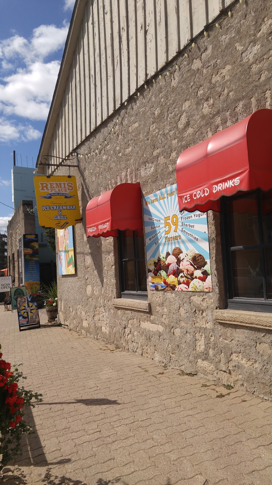 Remis Place | 45 Mill St W, Elora, ON N0B 1S0, Canada | Phone: (519) 846-8442