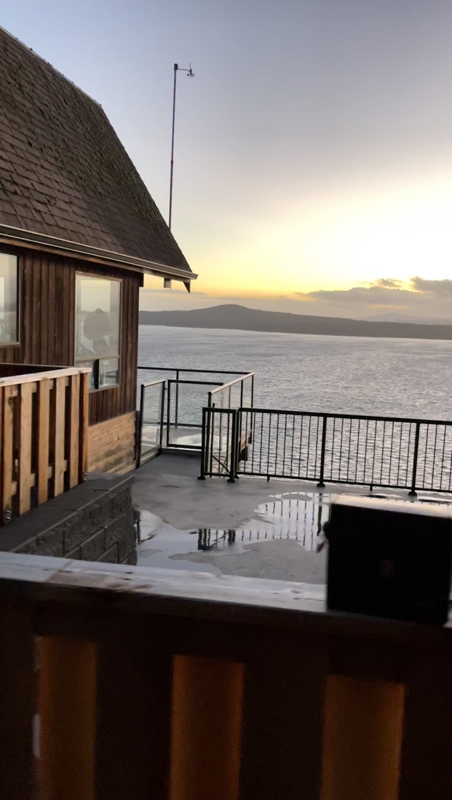 The Denby On Pender | 3829 Cutlass Ct, Pender Island, BC V0N 2M2, Canada | Phone: (778) 321-2563