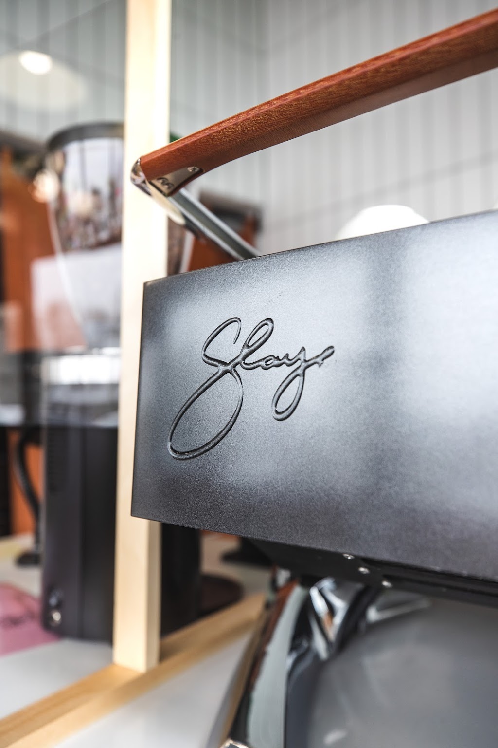 Public Barber Shop & Cafe | 44 Boulevard de lAssomption, Repentigny, QC J6A 6A8, Canada | Phone: (438) 379-1106