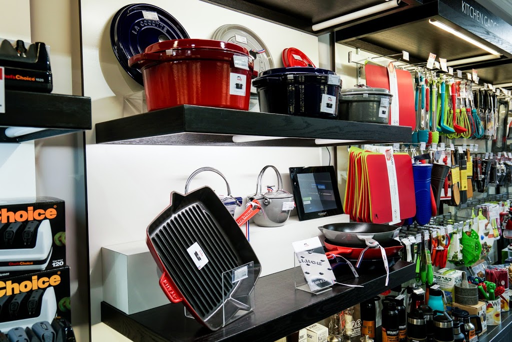 House of Knives | West Edmonton Mall, 170 St NW Unit 8882, Edmonton, AB T5T 4J2, Canada | Phone: (587) 520-0112