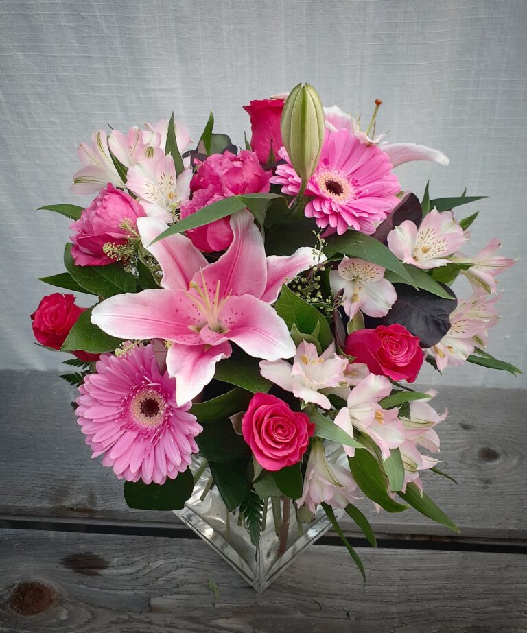 Windsor Blooms | 250 Covehaven Rd NE, Calgary, AB T3K 5W8, Canada | Phone: (403) 629-3640