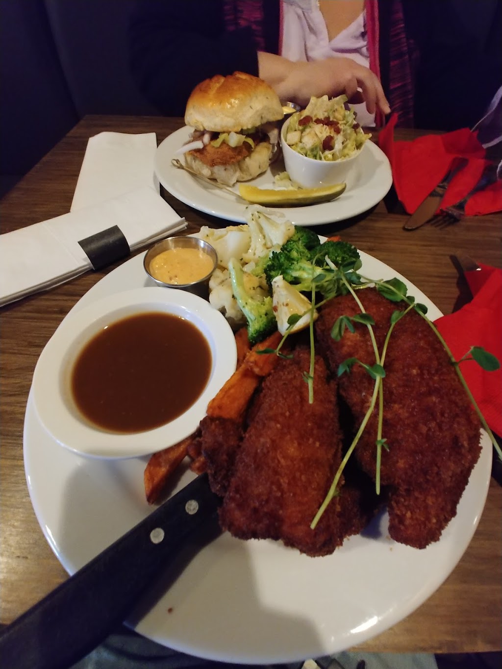 Tommys Speakeatery | 2710 Montague St, Regina, SK S4S 0J9, Canada | Phone: (306) 584-7777