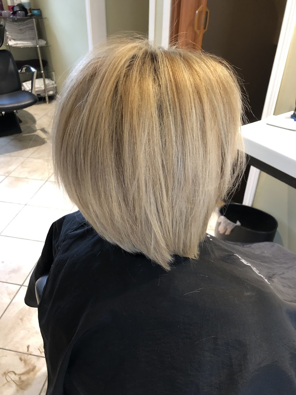Sevinas Hair Salon & Spa | 603 Guelph Line, Burlington, ON L7R 3M6, Canada | Phone: (905) 335-4411
