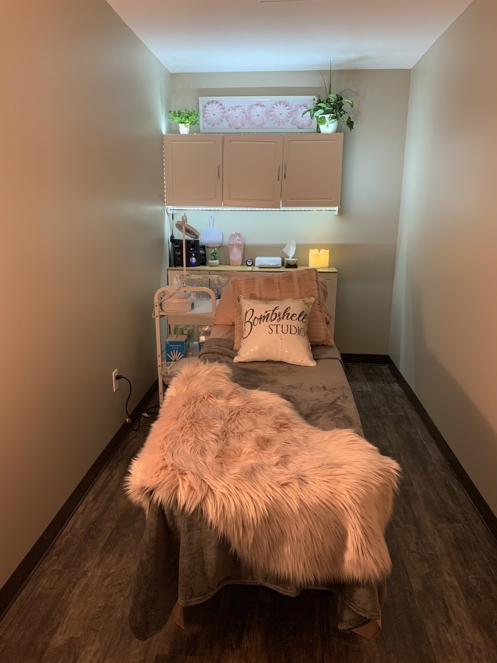 Bombshell Studio | 169 Front St unit b, Sturgeon Falls, ON P2B 2H9, Canada | Phone: (705) 492-9567