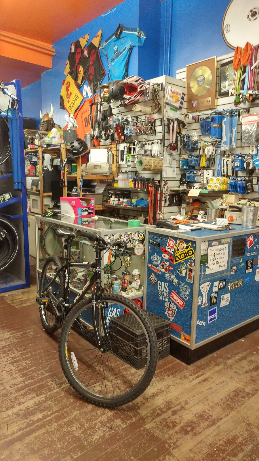 West Side Cycle | 16 Roncesvalles Ave, Toronto, ON M6R 2K3, Canada | Phone: (416) 531-4648