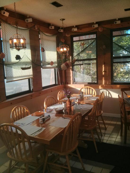 Antonios Seafood & Grill | 9066 NS-101, Digby, NS B0V 1A0, Canada | Phone: (902) 245-6902
