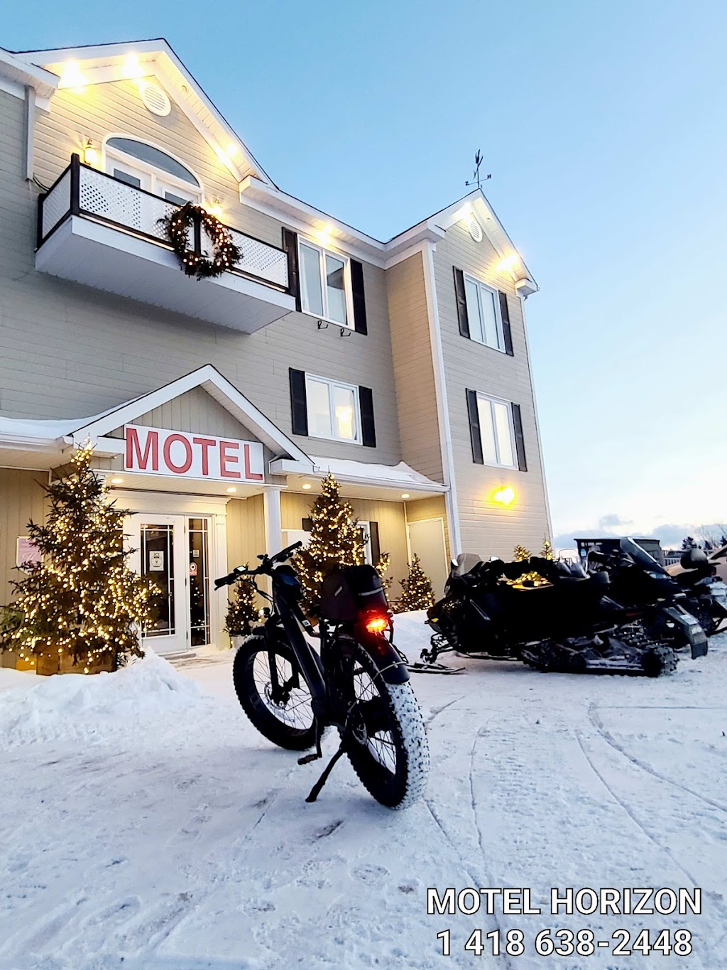 Motel lHorizon | 777 Rue St Laurent, Saint-Siméon, QC G0T 1X0, Canada | Phone: (418) 638-2448