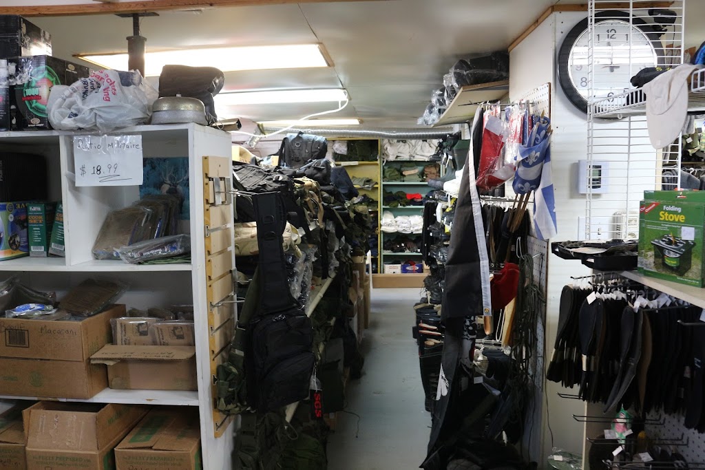Surplus DArmee 170 | 2116 Bd du Royaume O, Chicoutimi, QC G7H 5B1, Canada | Phone: (418) 545-0419