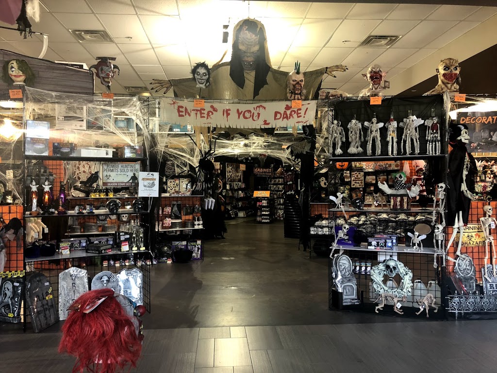 Halloween Expert - 10 Rue Papineau, Joliette, Qc J6E 2K4, Canada