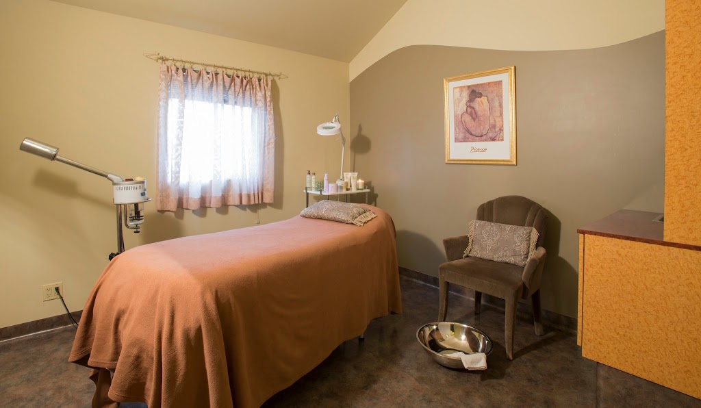 Essentique Aveda Spa Salon | 545 Academy Rd, Winnipeg, MB R3N 0E2, Canada | Phone: (204) 489-0100