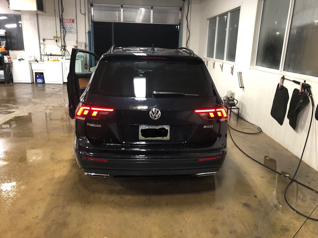 Popular Car Wash & Detailing - Free Vacuums | 180 Hopkins St, Whitby, ON L1N 2K6, Canada | Phone: (647) 640-7741