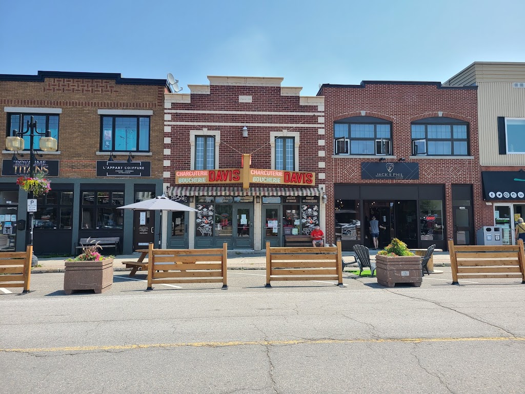 Au Royaume des Titans - Section Cartes et Jeux en Boutique | 1445-A Rue Des Champs-Élysées, Chicoutimi, QC G7H 6J2, Canada | Phone: (418) 973-1491