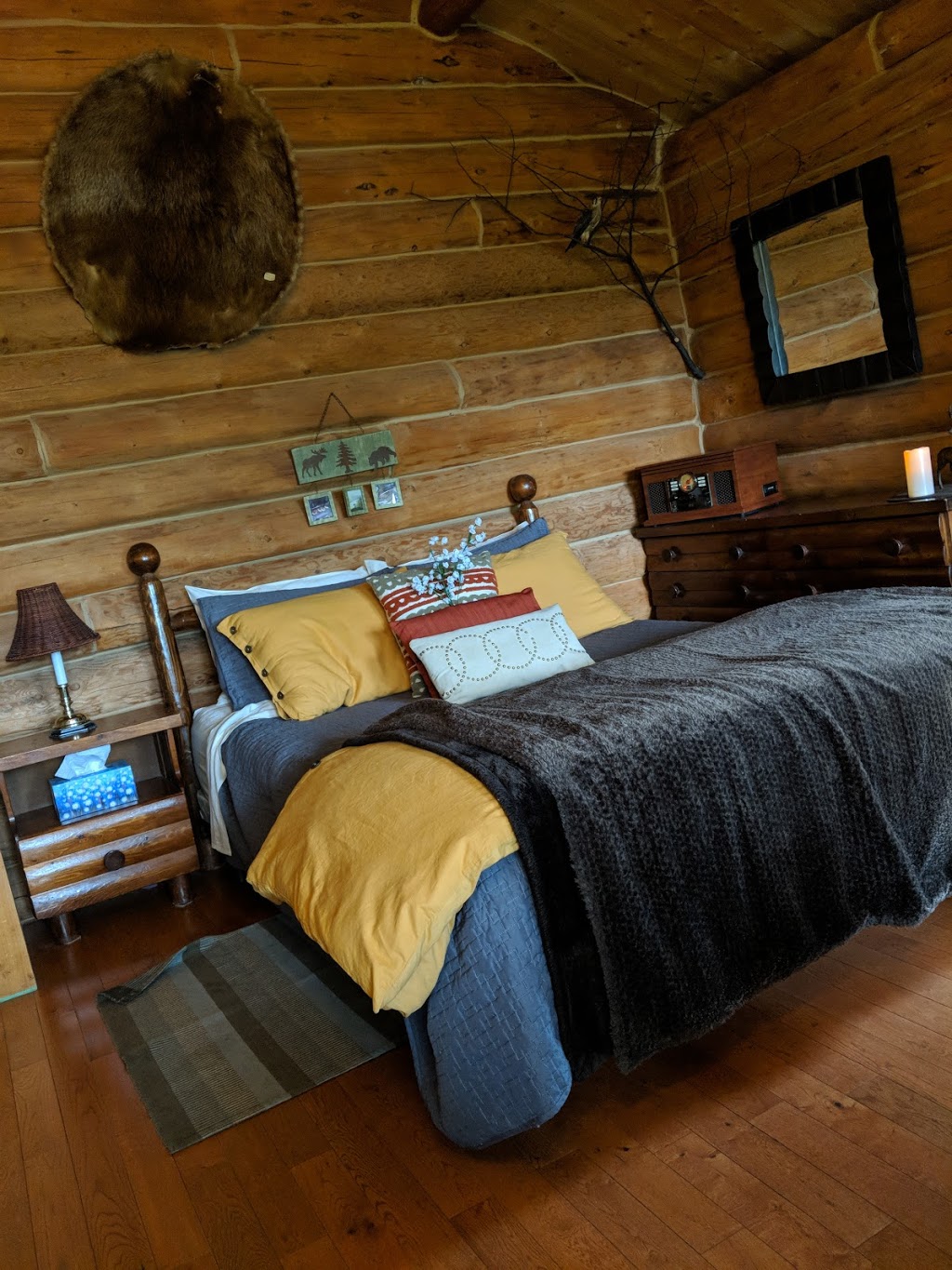 Chalets Enchantés | 4000 Boulevard Trudel E, Saint-Boniface, QC G0X 2L0, Canada | Phone: (819) 698-9988