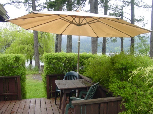 lakeside gardens resort | 1450 N End Rd, Salt Spring Island, BC V8K 1M1, Canada | Phone: (250) 537-5773
