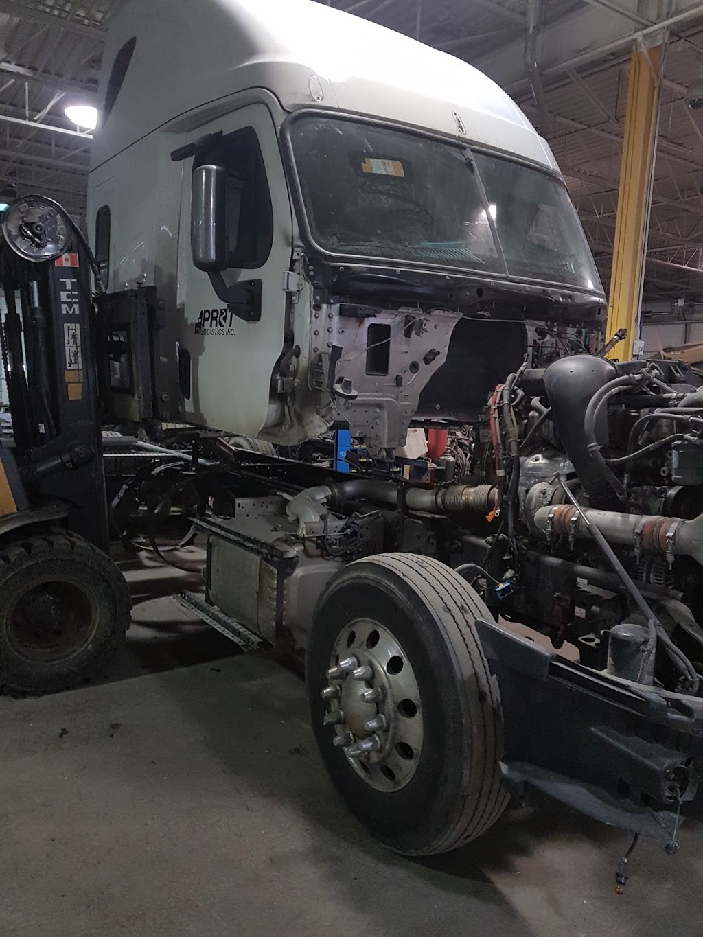 Paragon Collision Inc | 1889 Gage Crt, Mississauga, ON L5S 1S3, Canada | Phone: (905) 677-2300