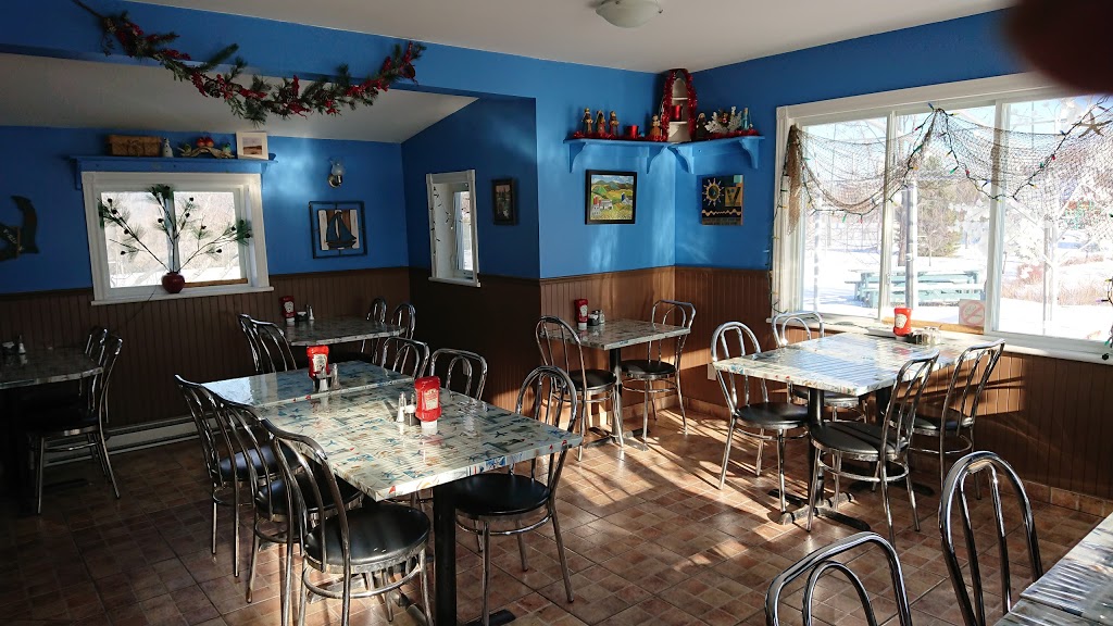 Casse Croute Du Phare | Canada, 336 Boulevard de Saint-Vallier, Saint-Vallier, QC G0R 4J0, Canada | Phone: (418) 804-3336