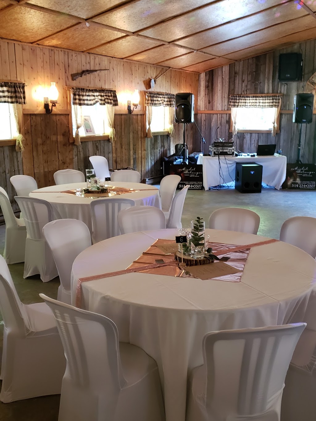 Au Sentier de lÉrable | 440 Rang Montcalm, Sainte-Julienne, QC J0K 2T0, Canada | Phone: (450) 831-2472
