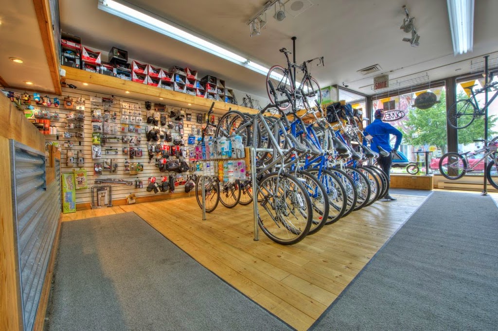 Cycles Vallières | 203 Rue Notre-Dame Ouest, Thetford Mines, QC G6G 1J5, Canada | Phone: (418) 338-5058