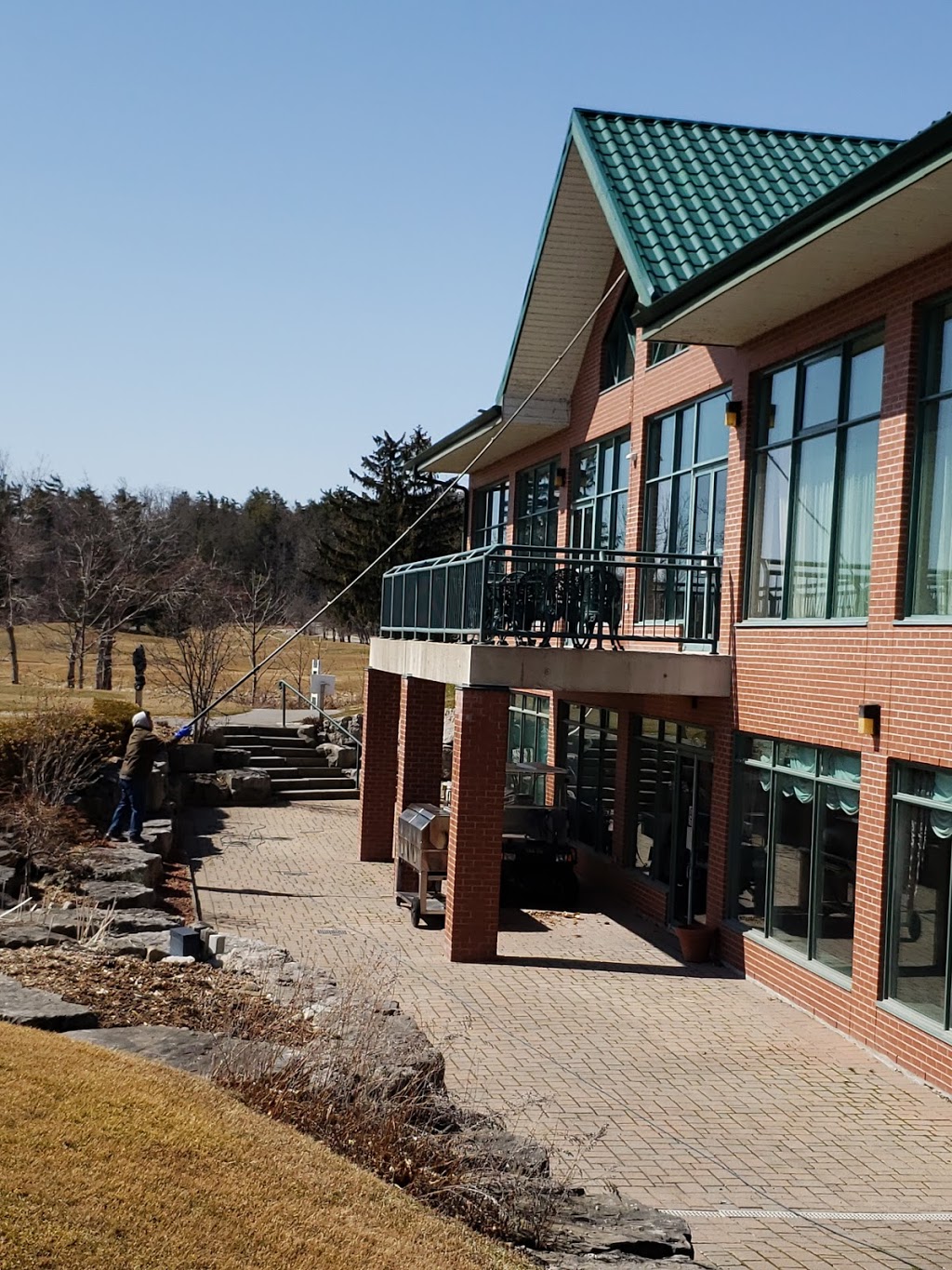 Professional Window Cleaning Oakville | 432 Sandmere Pl, Oakville, ON L6L 4G4, Canada | Phone: (289) 815-0921