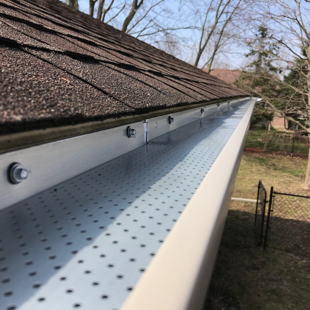 Easy Eaves | 6773 Springfield Rd, Aylmer, ON N5H 2R5, Canada | Phone: (519) 636-7081