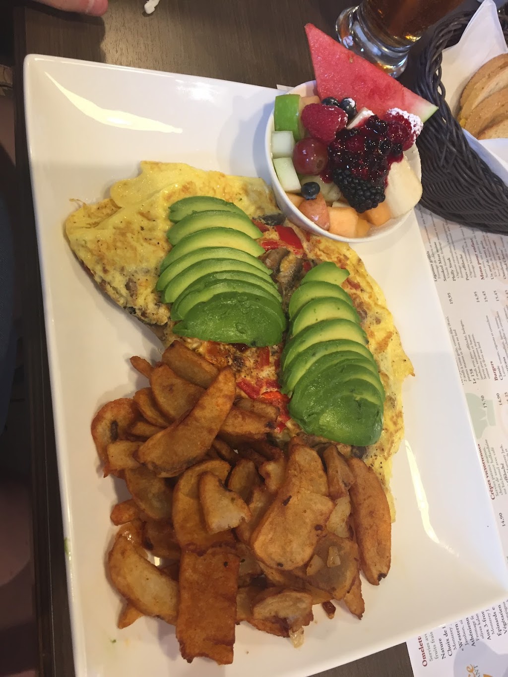 Restaurant La Préférence | 9061 Rte Sir Wilfrid Laurier, Mirabel, QC J7N 1L6, Canada | Phone: (450) 412-1204