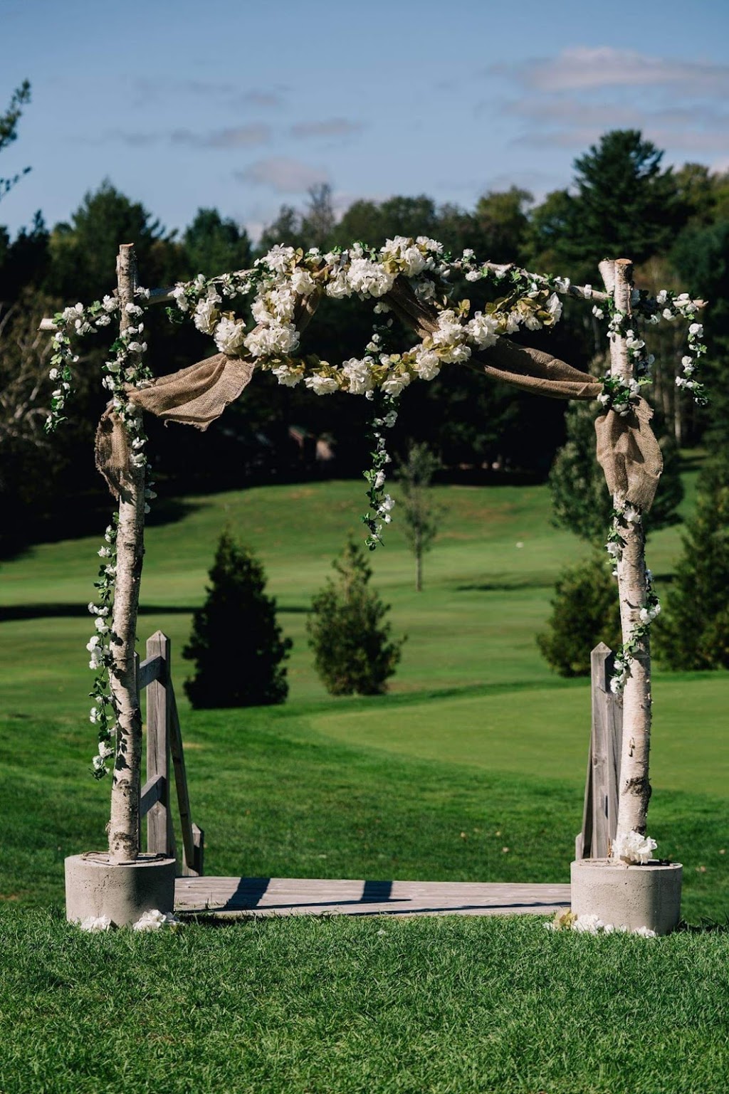 Dunany Country Club | 2053 Dunany Road, Wentworth, QC J8H 0B5, Canada | Phone: (450) 562-4885