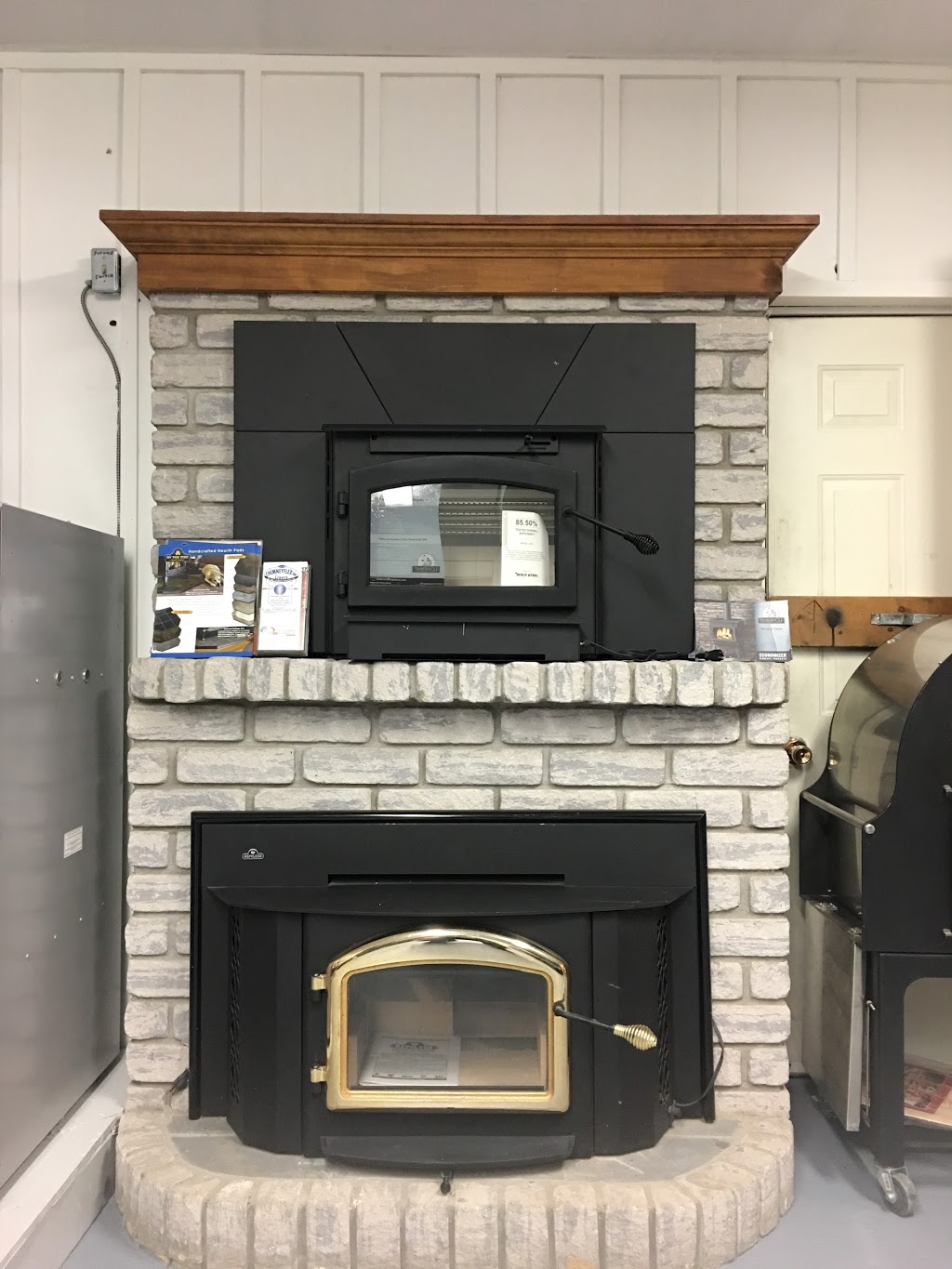 Overridge Fireplace & BBQ Store | 170 Casimir St, Port Perry, ON L9L 1B7, Canada | Phone: (905) 985-0715