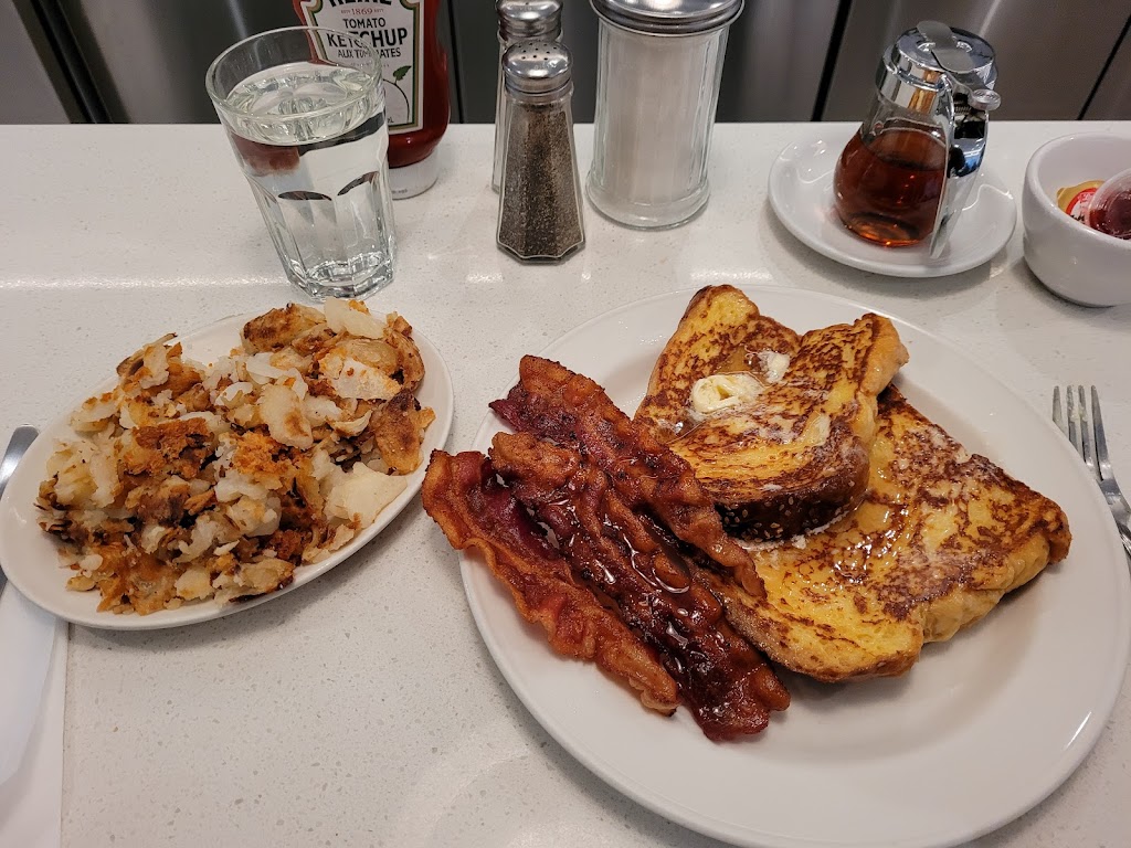 Beautys Restaurant | 93 Avenue du Mont-Royal O, Montréal, QC H2T 2S5, Canada | Phone: (514) 849-8883