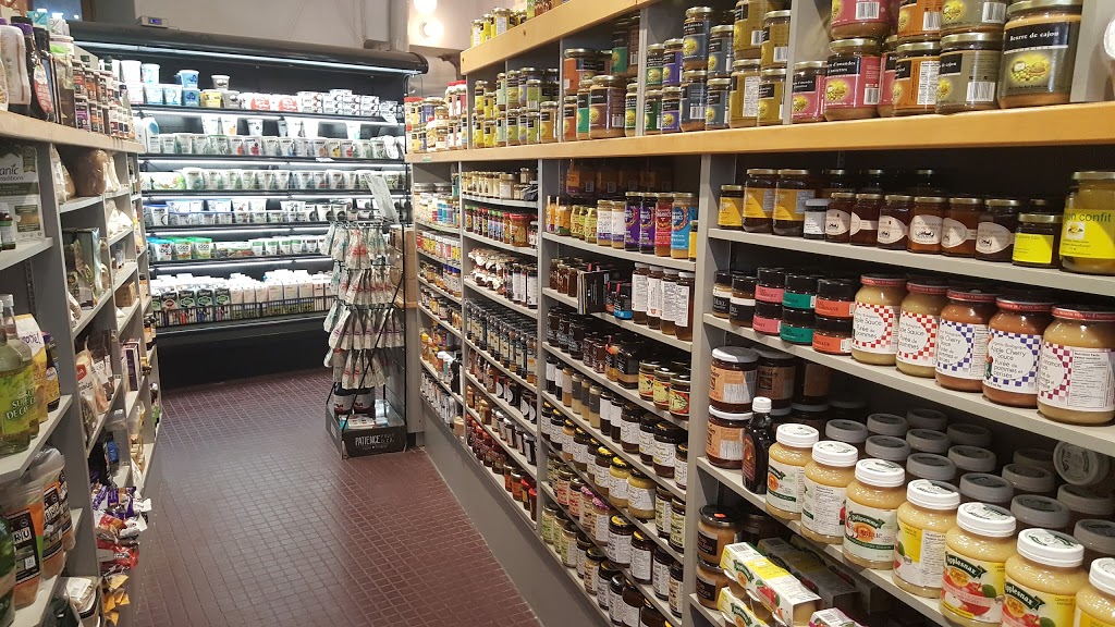 Le Crac Aliments Sains | 690 Rue Saint-Jean, Québec, QC G1R 1P8, Canada | Phone: (418) 647-6881