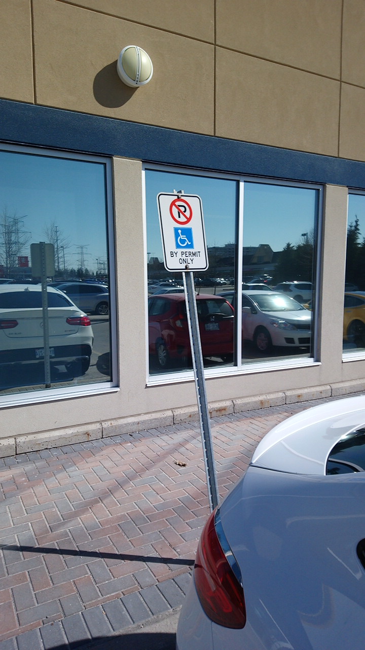 RBC Royal Bank | 365 High Tech Rd, Richmond Hill, ON L4B 4V9, Canada | Phone: (905) 764-2000