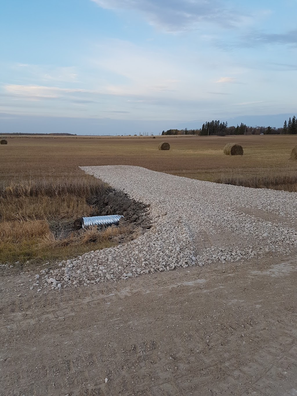 Wavey Creek Excavating & Landscaping | 50 McAuley Rd, Clandeboye, MB R0C 0P0, Canada | Phone: (204) 481-1039