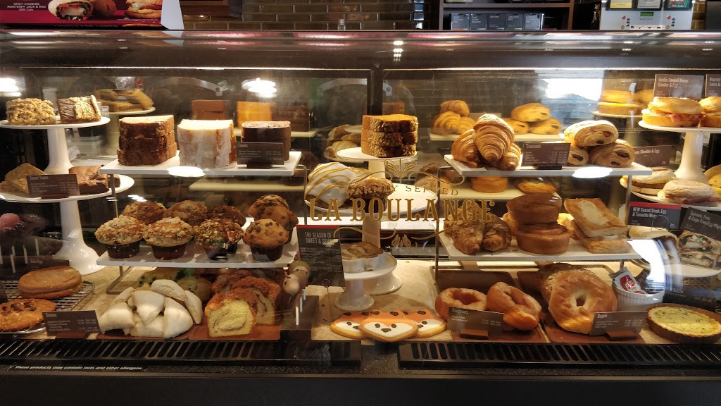 Starbucks | 40147 Glenalder Pl #105, Squamish, BC V8B 0G2, Canada | Phone: (604) 898-9510
