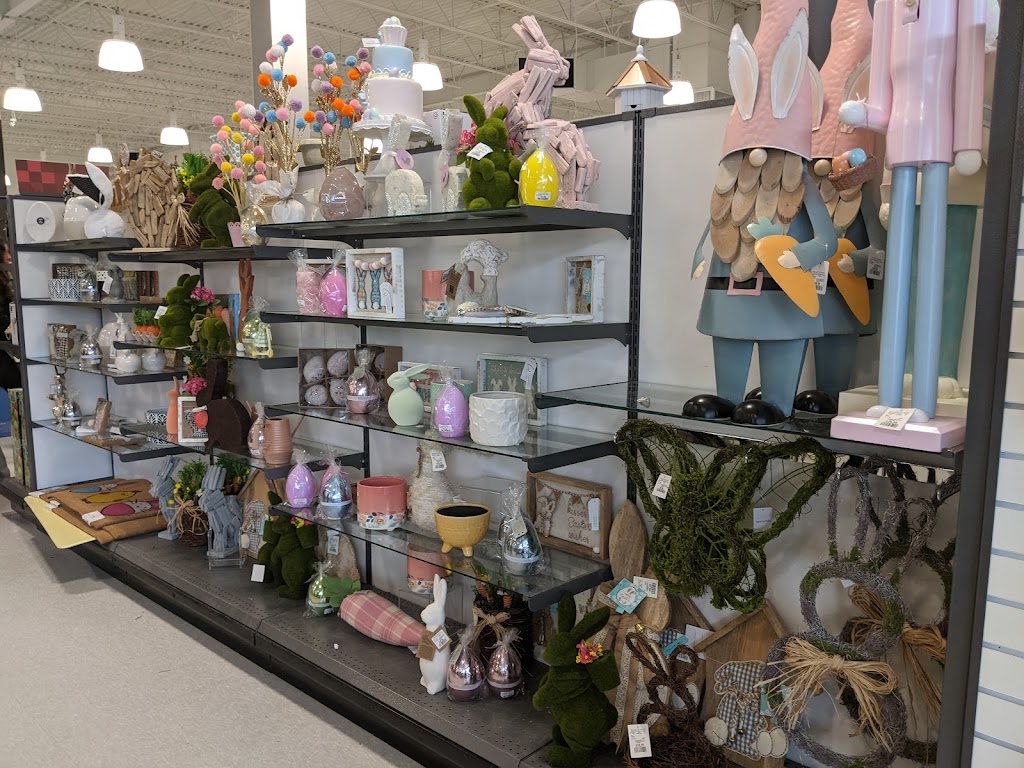 Winners & HomeSense | 6950 Island Hwy N, Nanaimo, BC V9V 1W3, Canada | Phone: (250) 390-1524