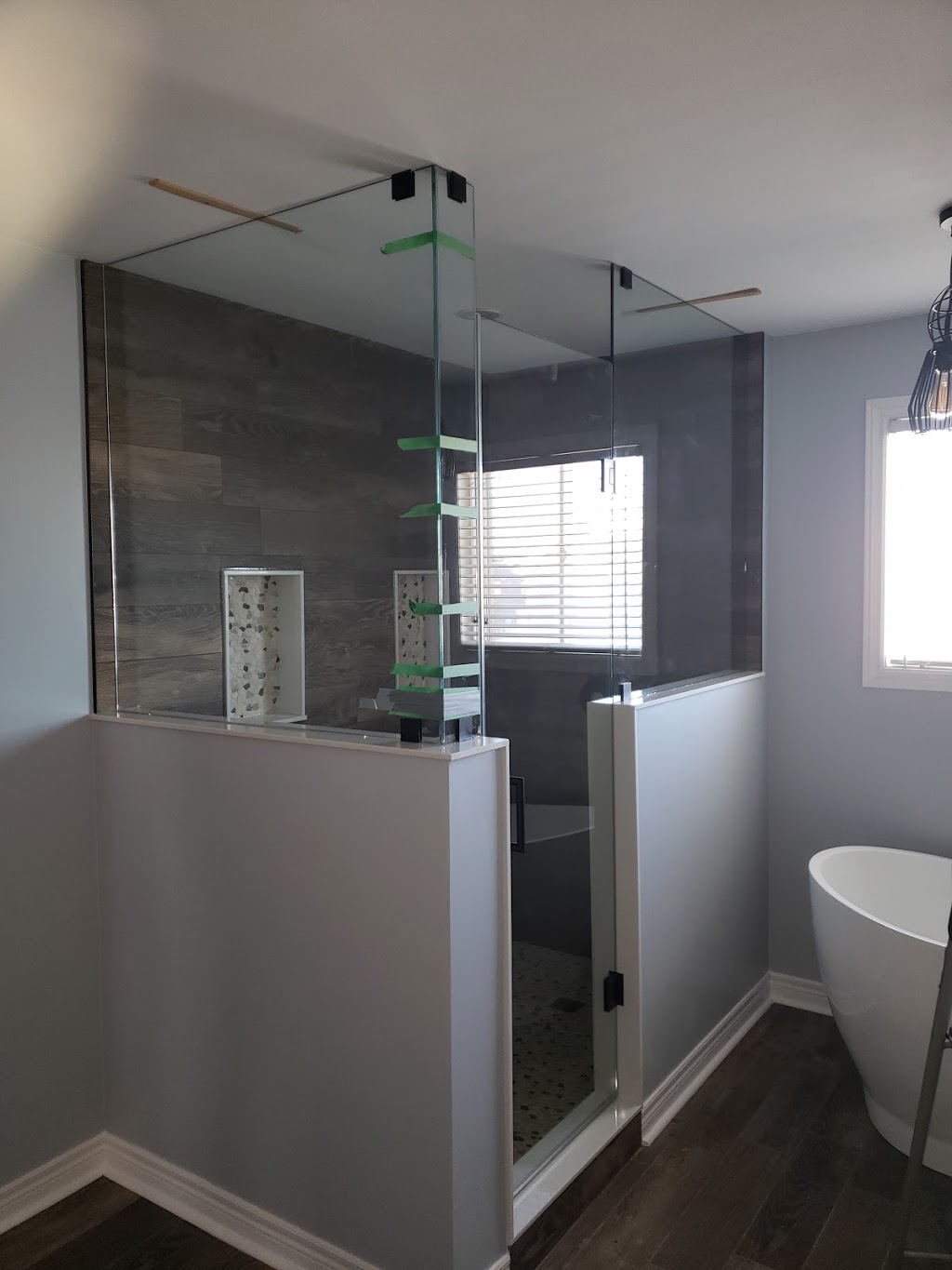 Art of glass design Inc | 600 Zenway Blvd, Woodbridge, ON L4H 0S7, Canada | Phone: (647) 779-8694