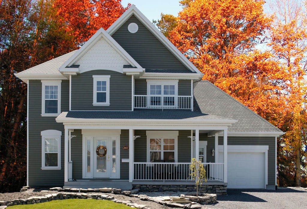 Mitten Siding & Accessories | 3969 Commerce Rd, London, ON N6N 1P8, Canada | Phone: (519) 644-2675