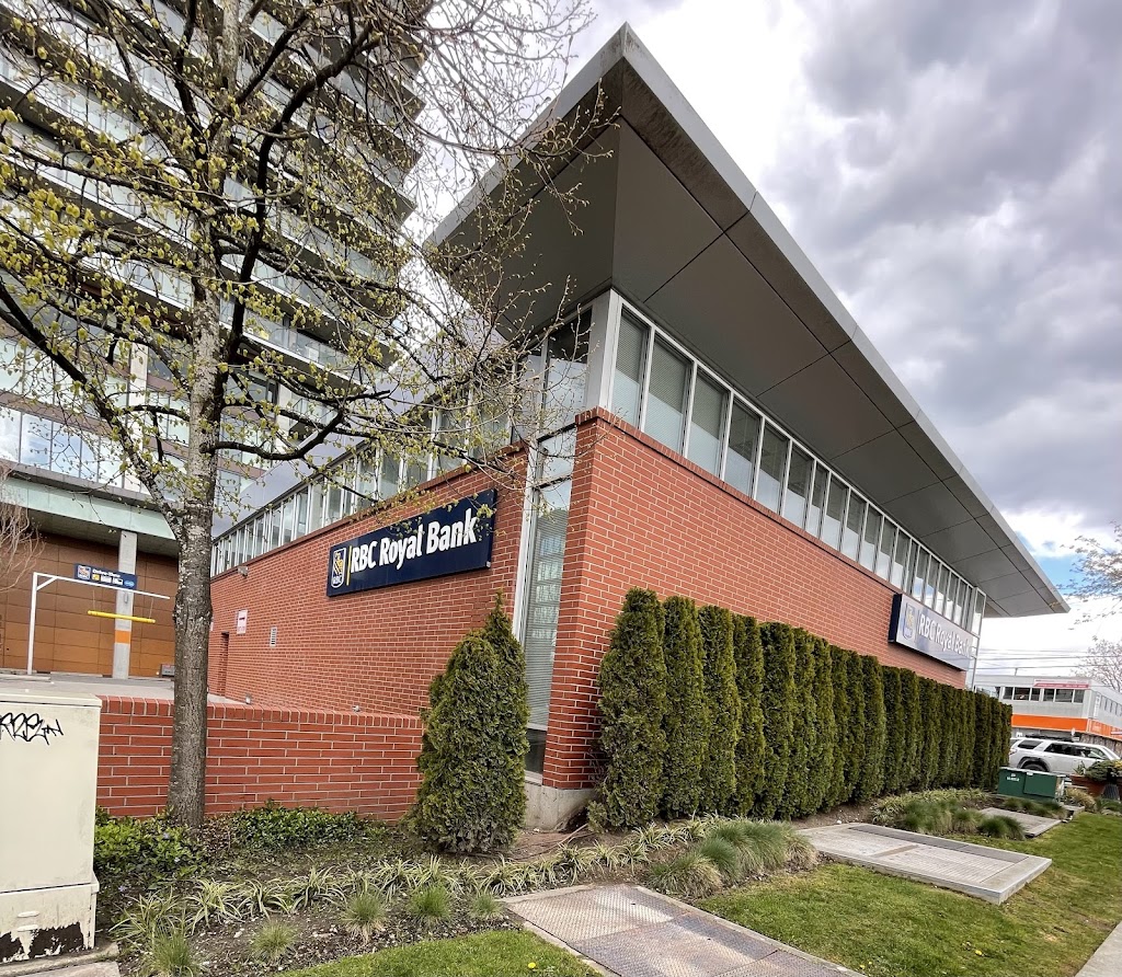 RBC Royal Bank | 8585 Granville St, Vancouver, BC V6P 4Z9, Canada | Phone: (604) 665-0500
