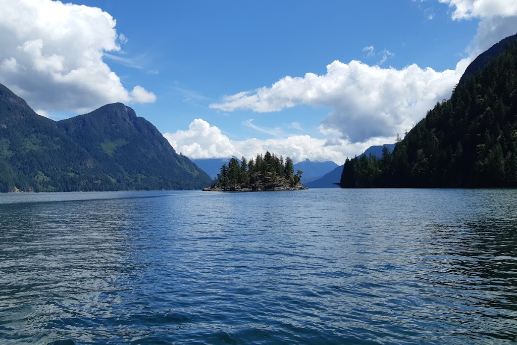Calma Sailing | 3639 Saanich Rd, Victoria, BC V8X 1X5, Canada | Phone: (778) 676-0825